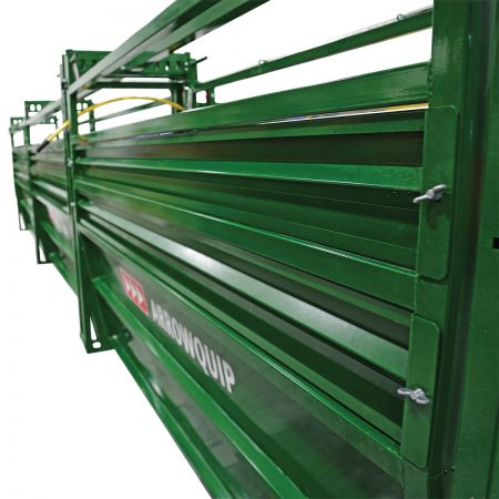 Easy Flow adjustable cattle alley image with blinders